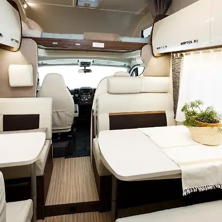 אתר קמפינג Aneto Caravaning Renting - Sport 323 Anciles